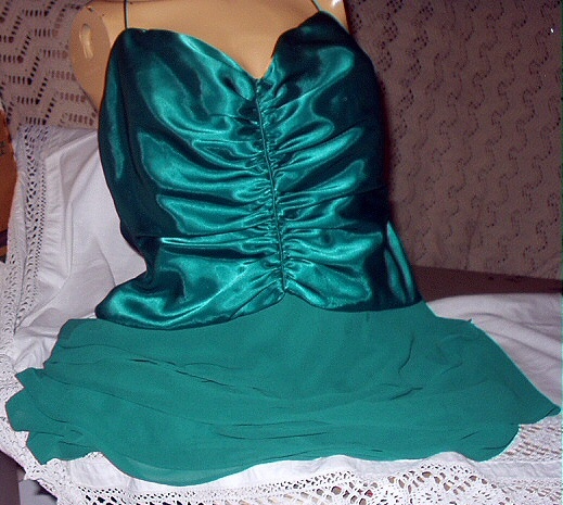 emerald green dress size 12