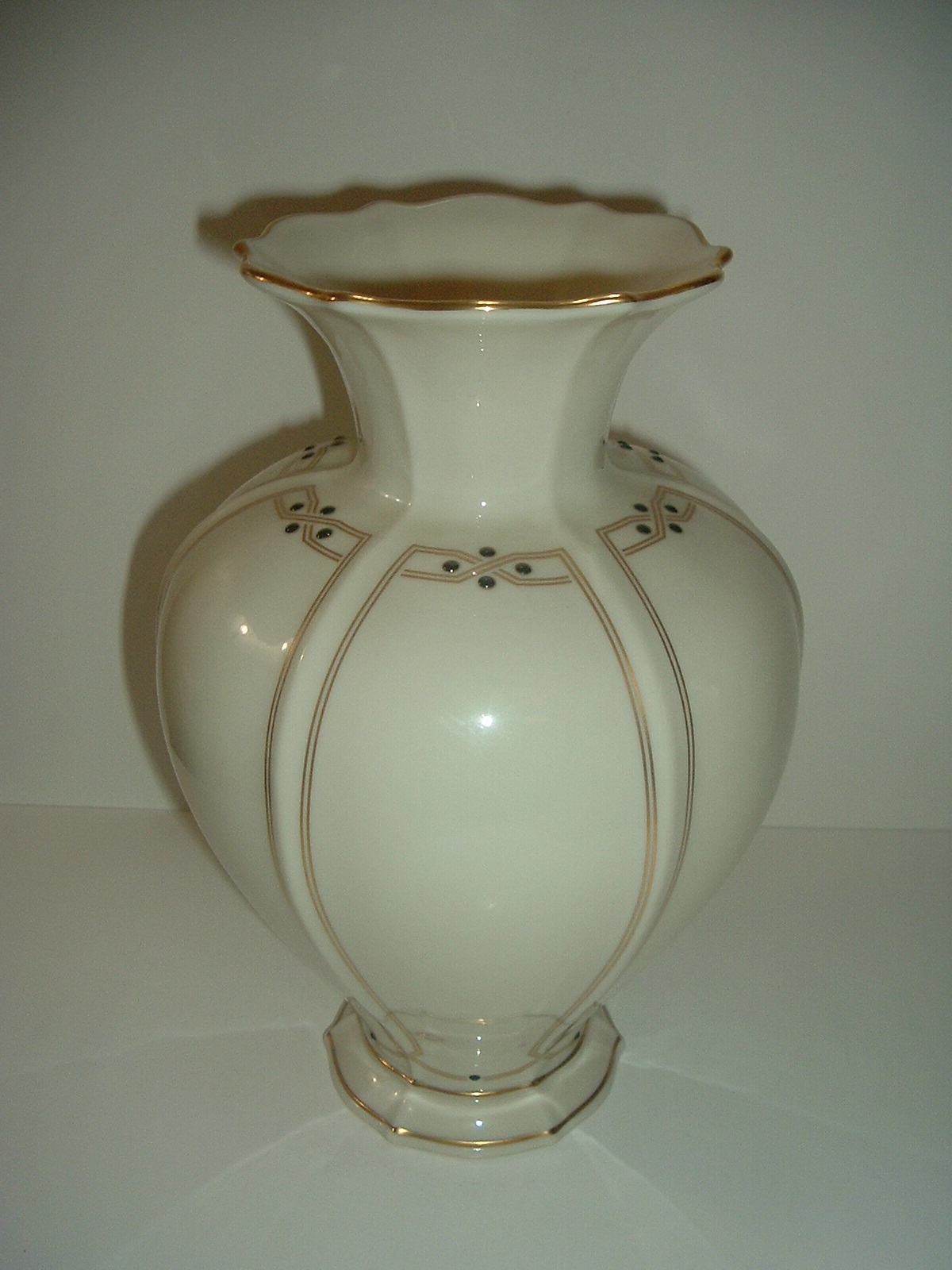 Lenox Vanguard Collection Large Vase Lenox