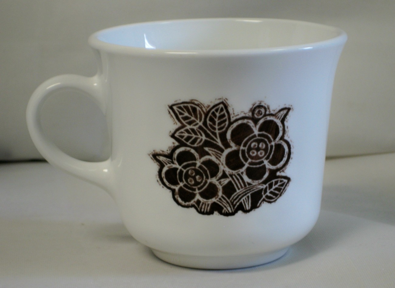corelle brown flowers