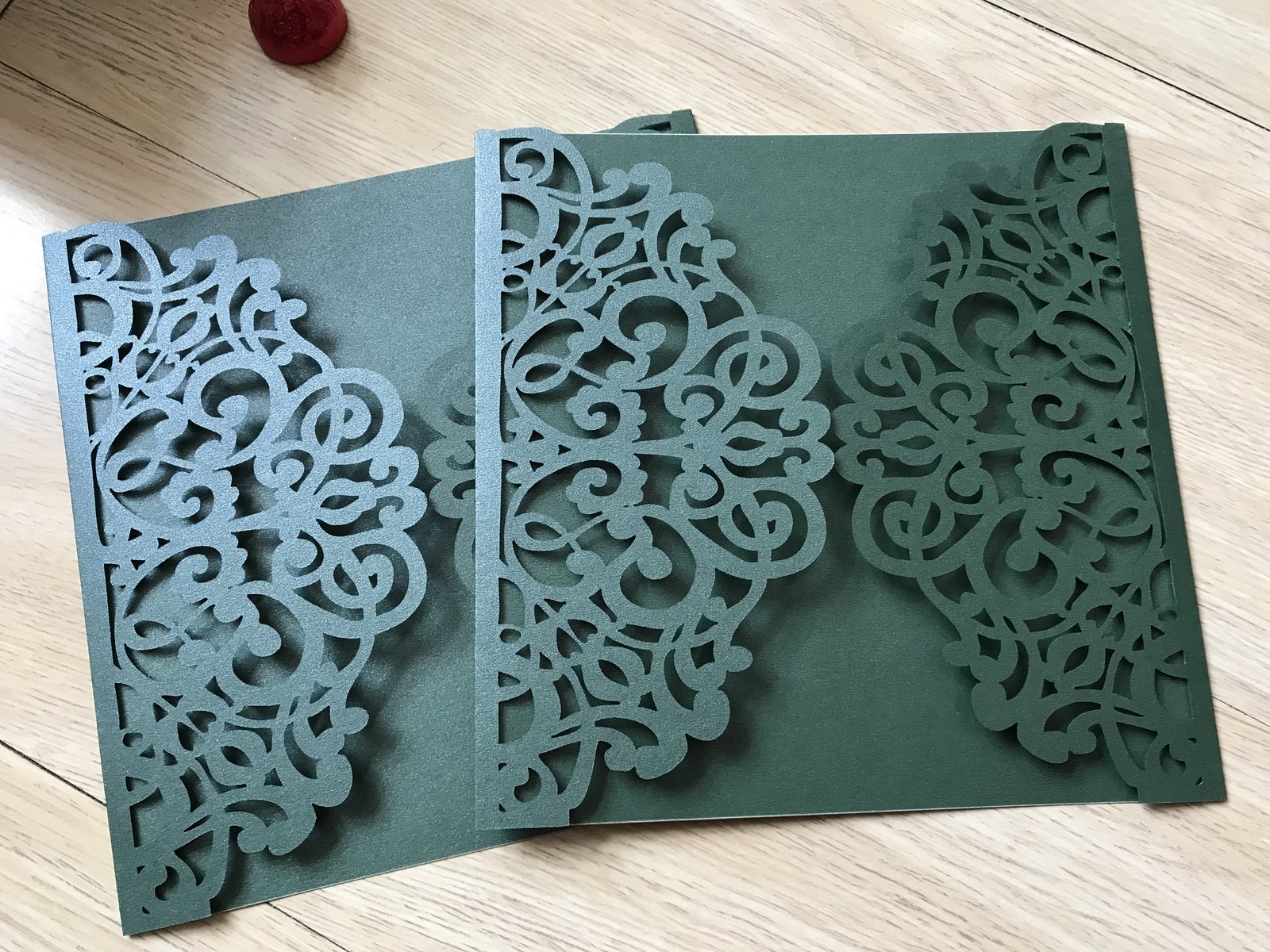 50pcs Pearl Blackish Green Laser Cut Wedding Invitations Cards,Laser