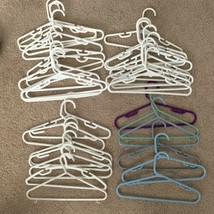 Children’s Kids Plastic Hangers Lot Of 33 Tubular White Blue Purple Green - $12.86