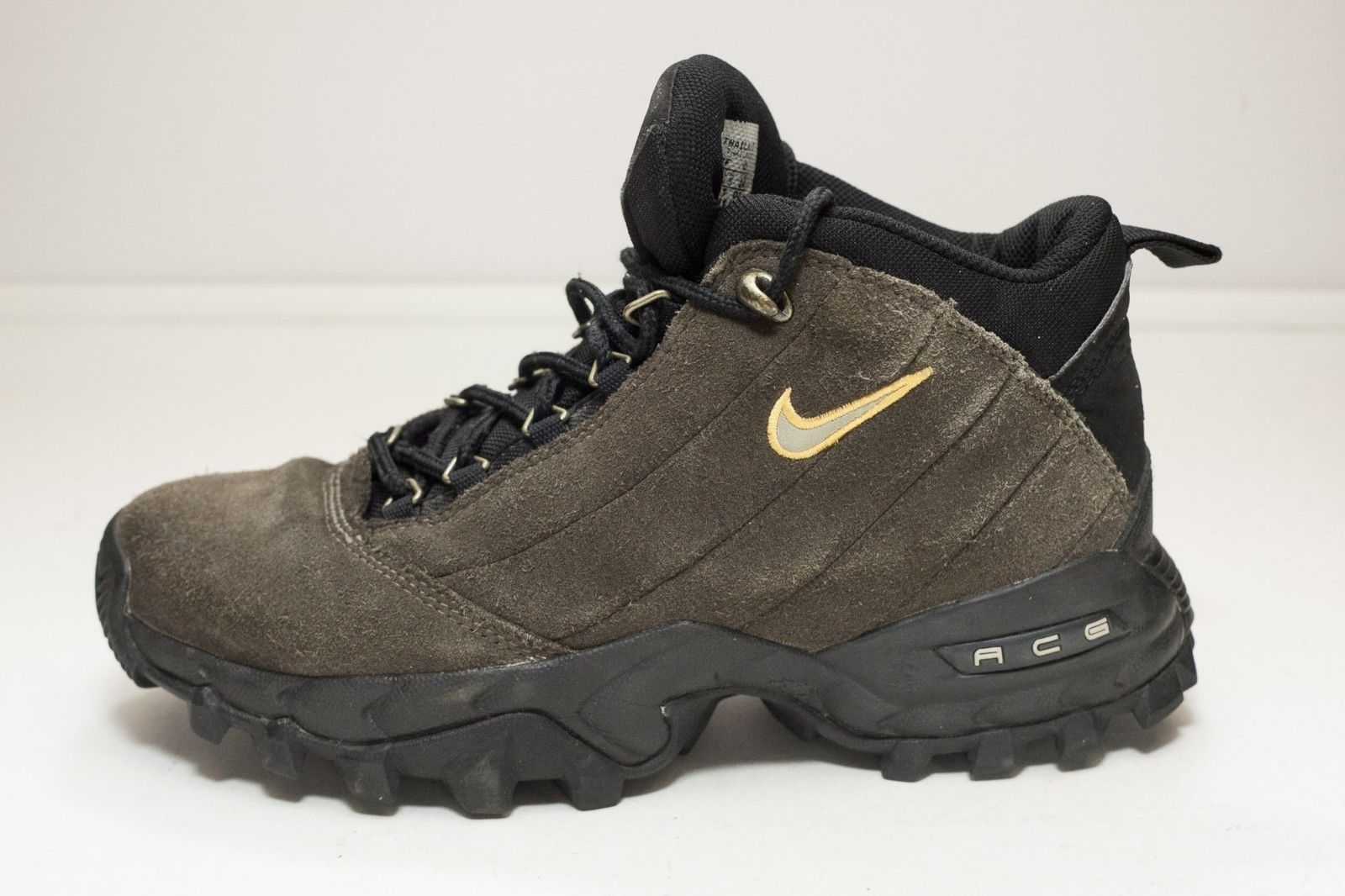 women's nike acg boots