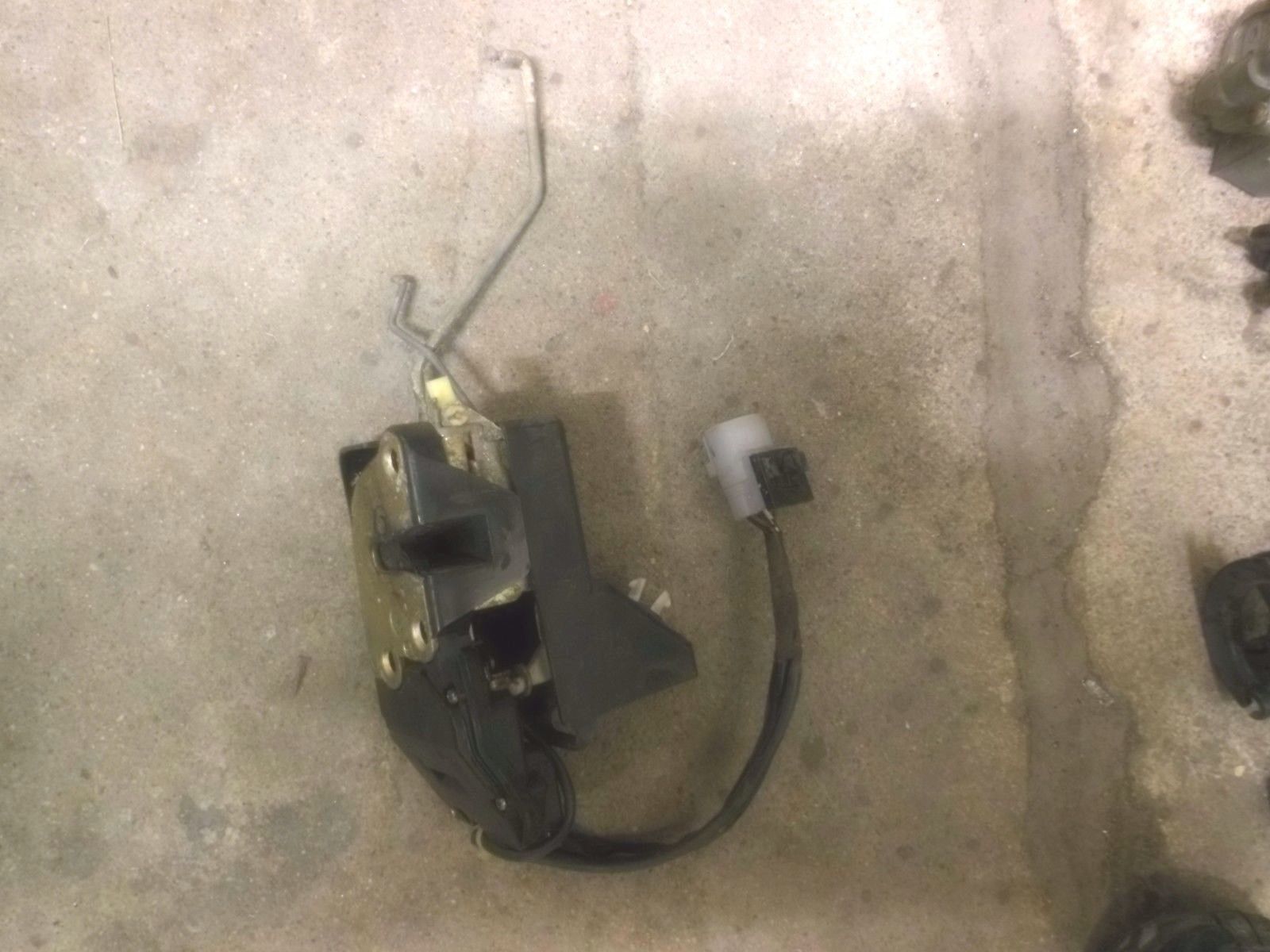 1992 1996 Toyota Camry Door Lock Actuator And 11 Similar Items