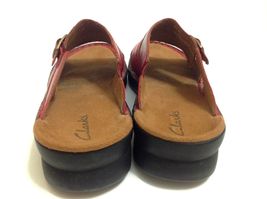 RED Womens LEATHER Sandals Comfort Croc Slip CLARKS 11 Accent Slides On Sz d6wZqTAE