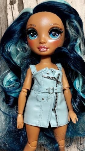 Rainbow High Fashion Doll Skyler Bradshaw Blue Hair Clothes And Shoes ...