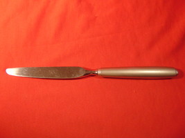 9 1/2" Dinner Knife, from Oneida, in the, 1998-2001 Gray Matte, Lamais Pattern. - $9.99
