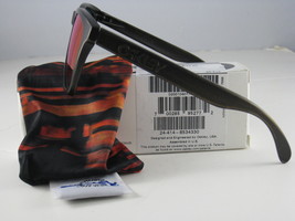 S l1600 thumb200