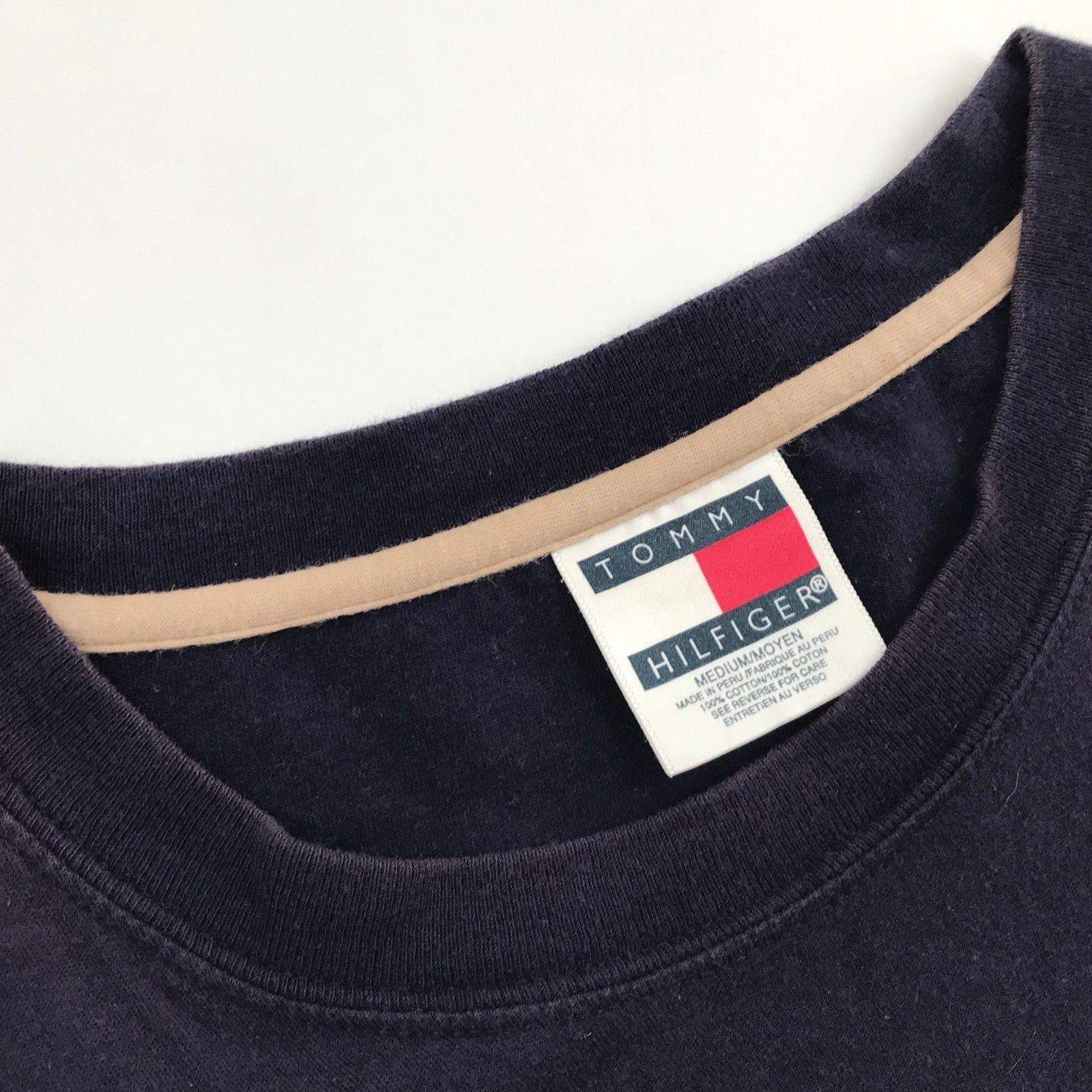 Vintage Tommy Hilfiger Camiseta Talla Mediana Logo Caja Etiqueta ...
