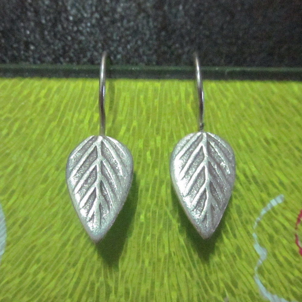 925 Fine Pure Silver Earrings Thai Jewelry Lovely Accessories Small Leaf Gift