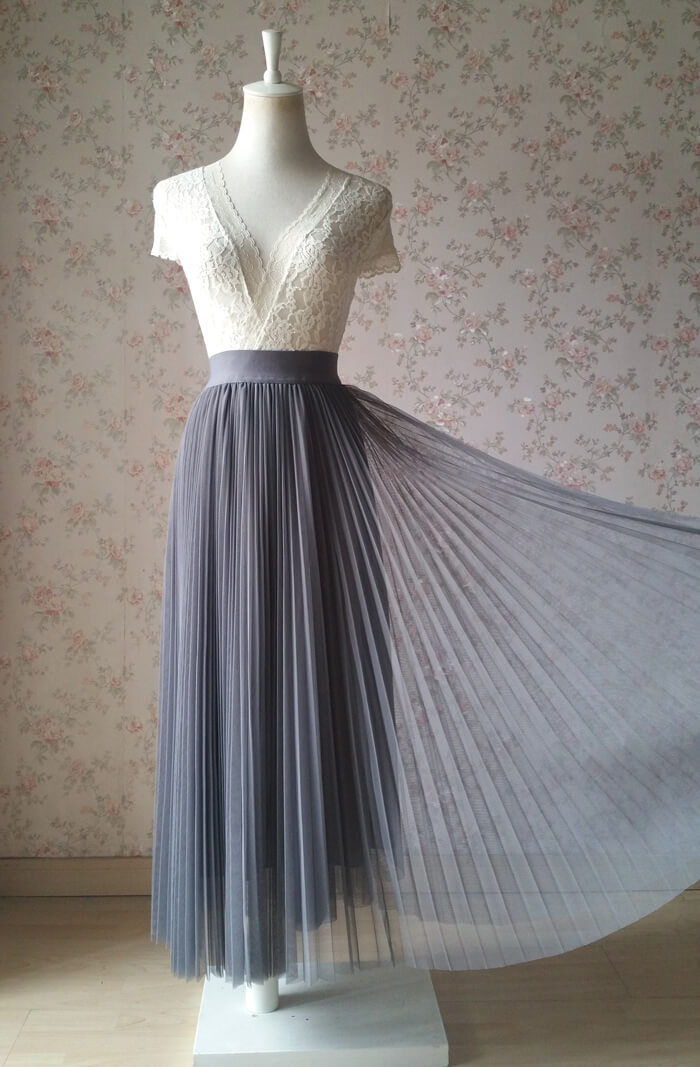 tulle pleated maxi skirt