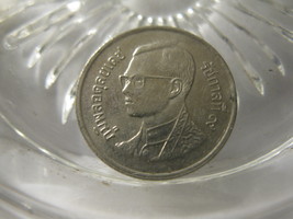 (FC-467) 2001 Thailand: 1 Baht - £0.80 GBP