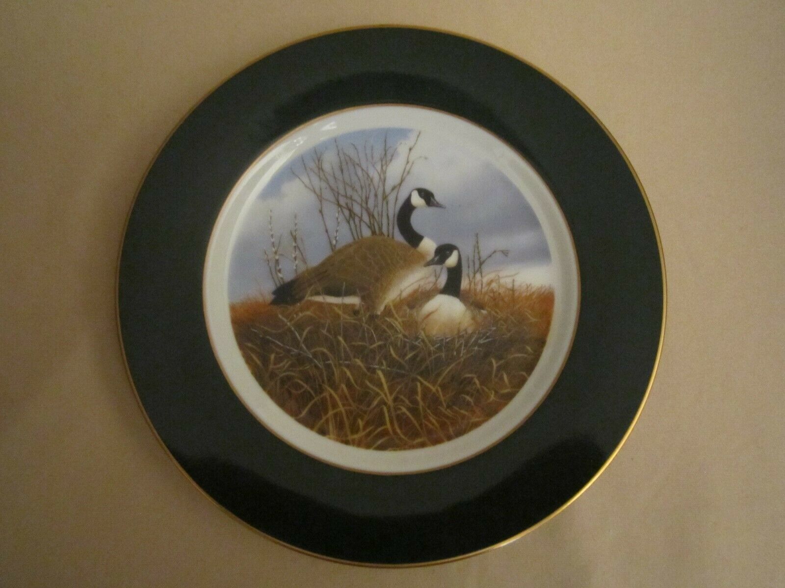 CANADA GEESE collector plate DERK HANSEN game birds goose RARE Collector Plates