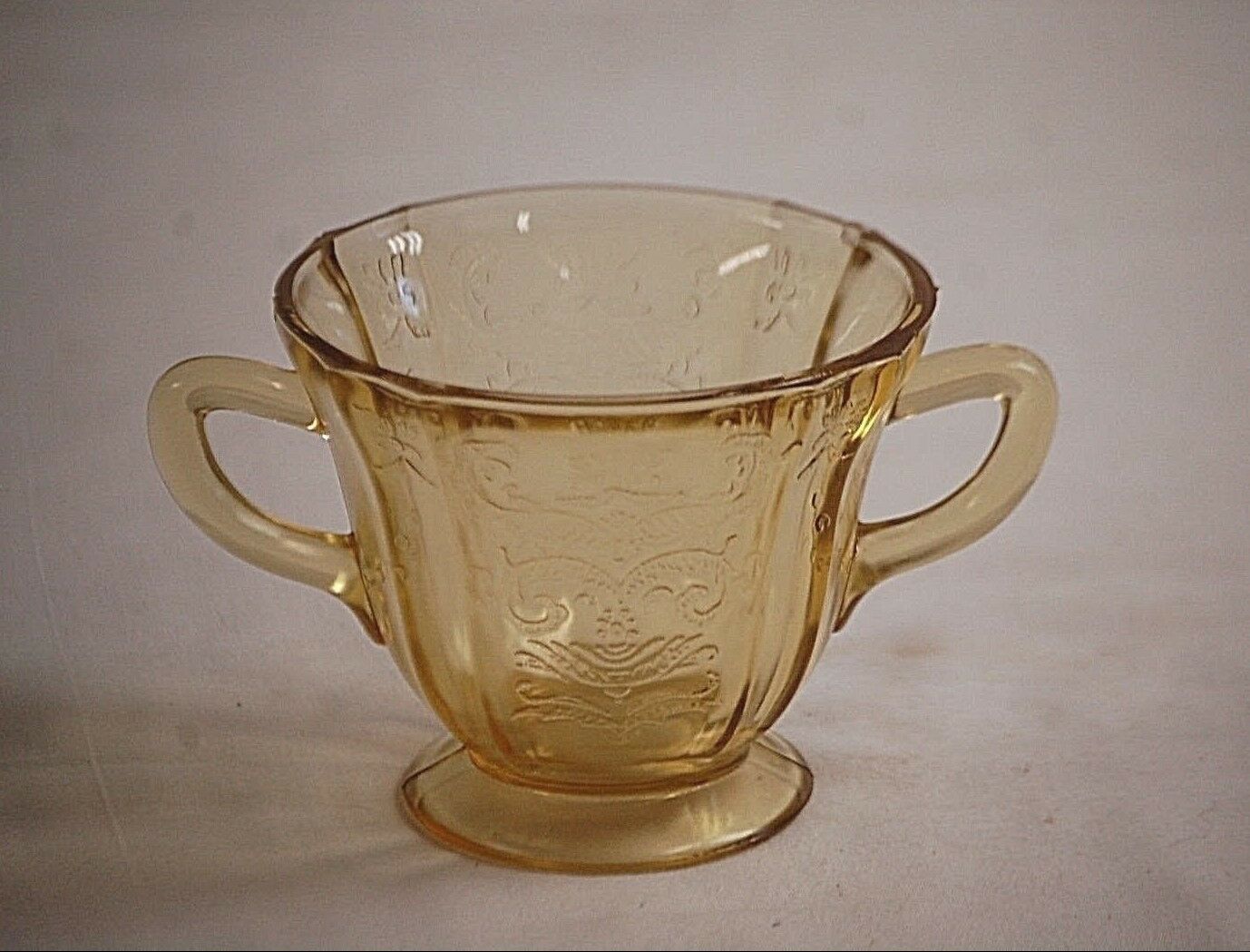 Featured image of post Yellow Depression Glass Sugar Bowl
