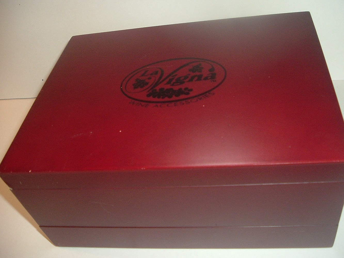 La Vigna 16 Piece Wine Accessories in Case Corkscrews & Openers