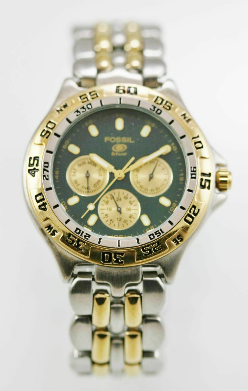 fossil dorado hombre