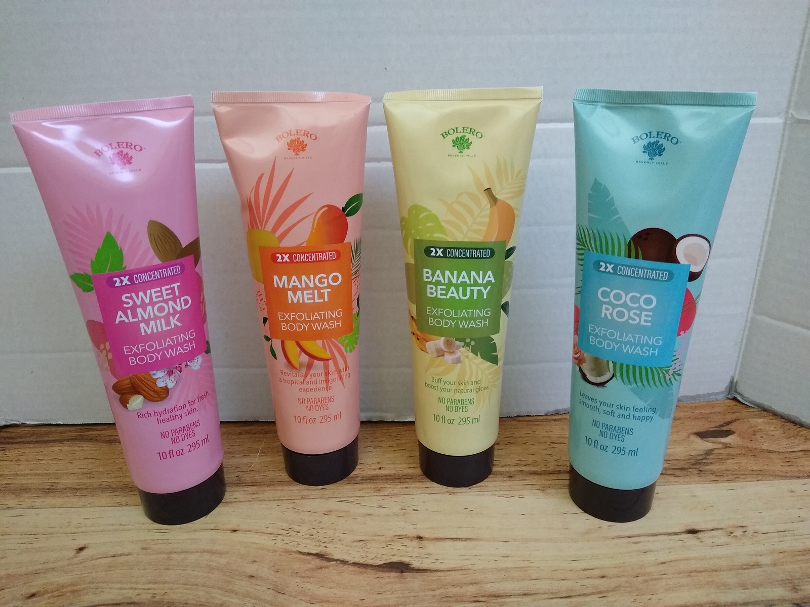 BOLERO EXFOLIATING BODY WASH 4pack Other Bath & Body Supplies