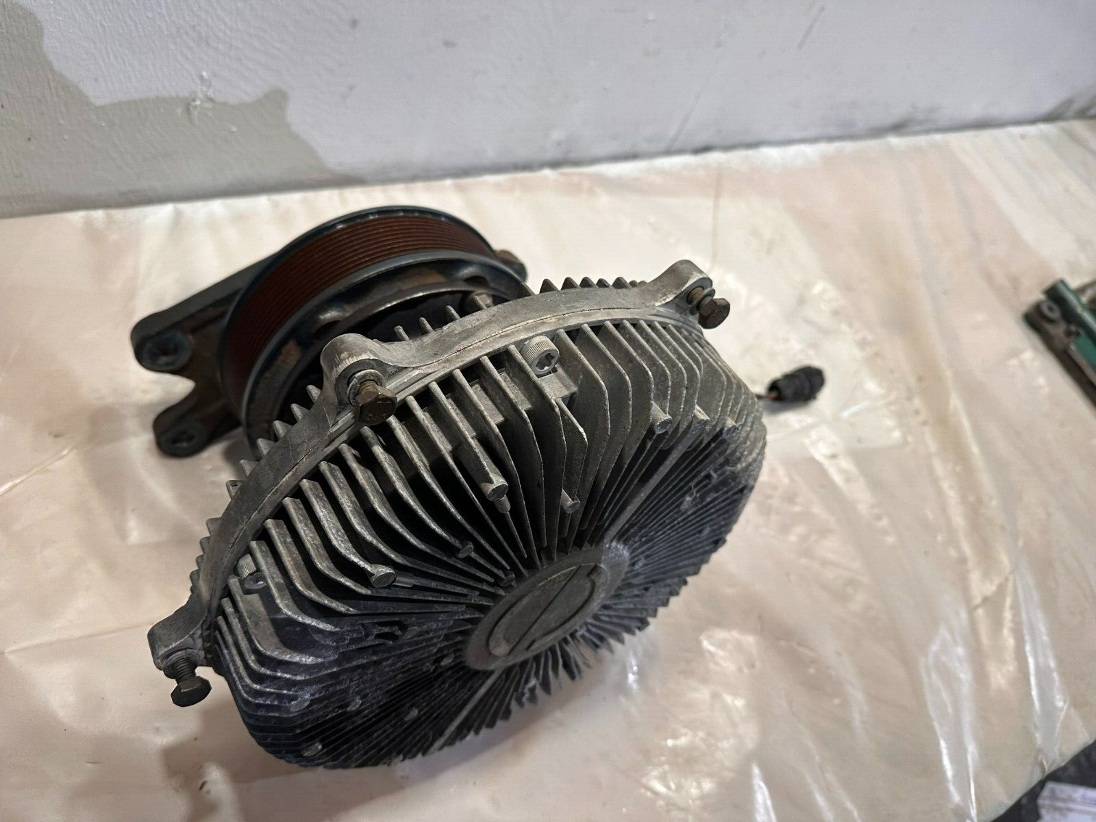 2015 Detroit Diesel DD15 Engine Fan Clutch Assembly