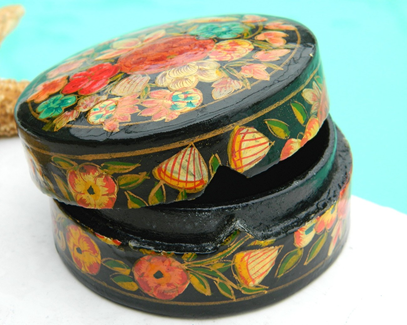 Vintage Flowers Lacquer Trinket Box India Papier Mache Art Handmade