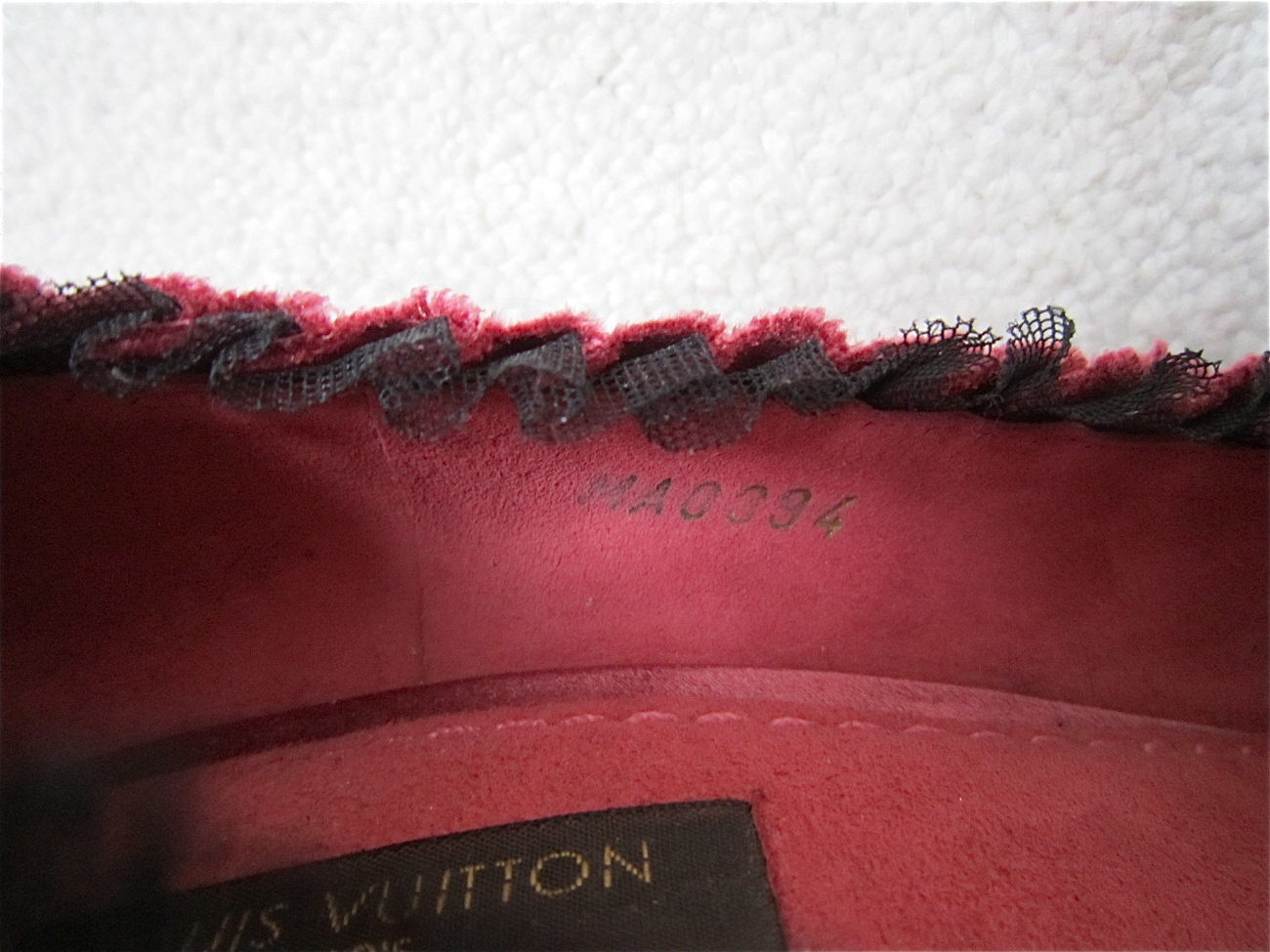NEW $950 Louis Vuitton Balmoral Pink Satin Heel Pumps size 38 (7.5-8 ...