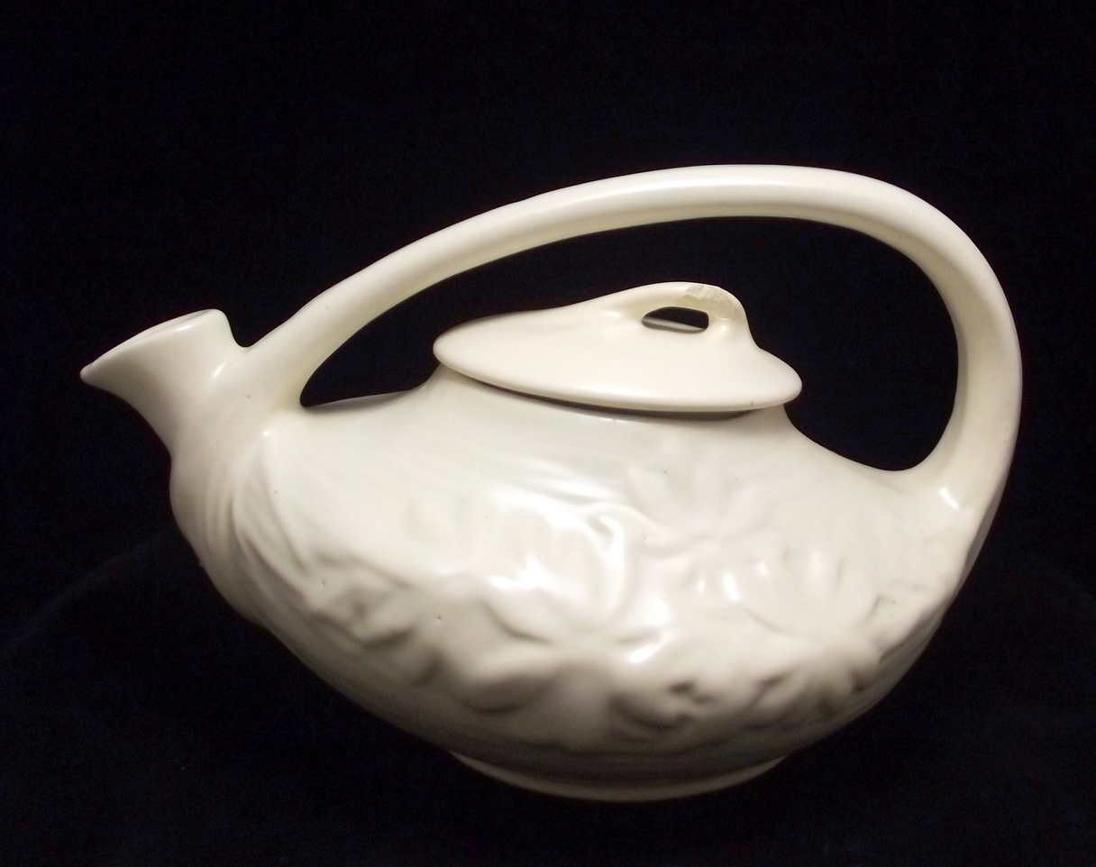McCoy Pottery Daisy teapot ivory white embossed flower design 1940s McCoy