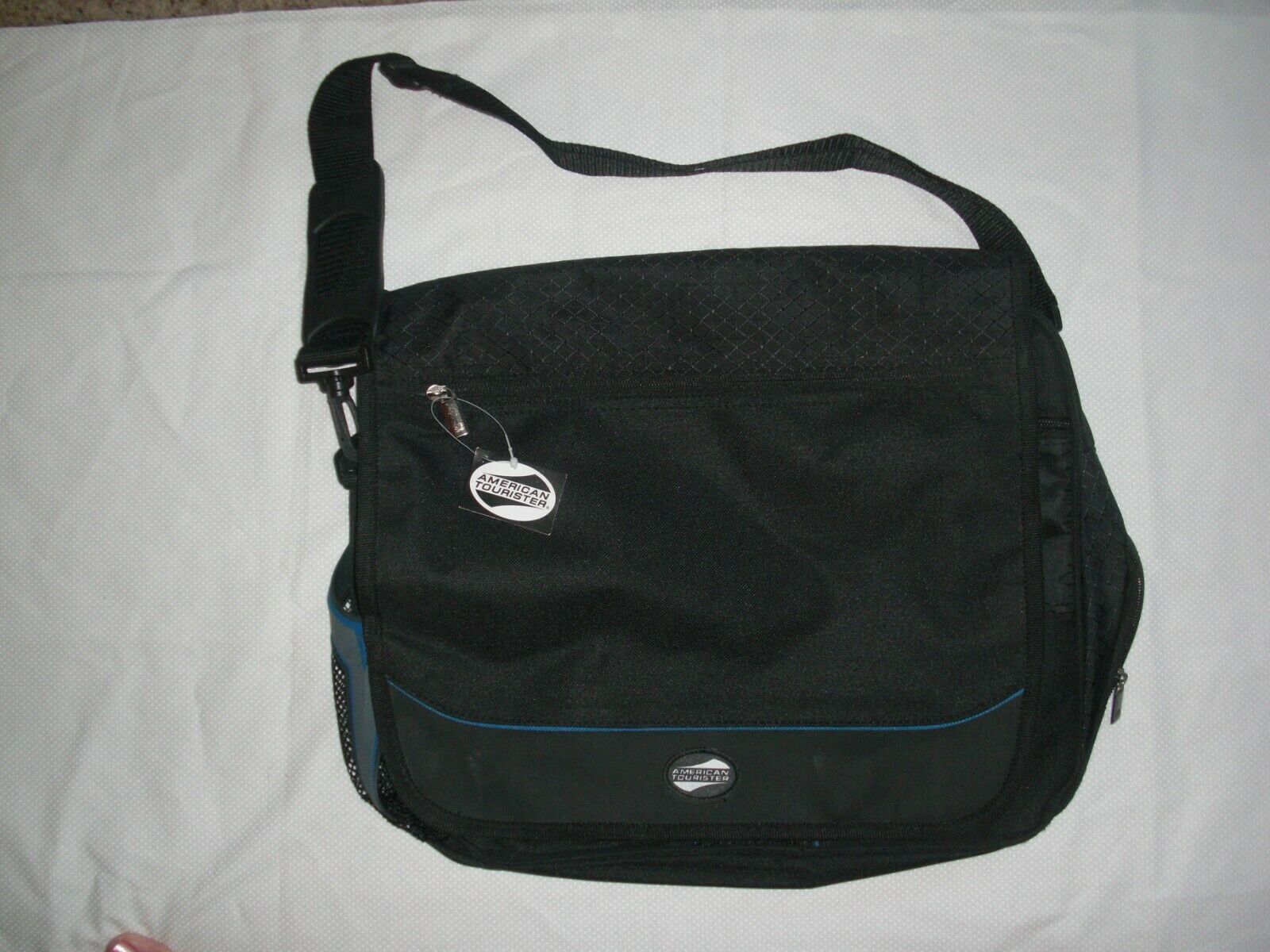 Primary image for American Tourister Black Messenger/Laptop Shoulder Bag/Carry Handle New W/T