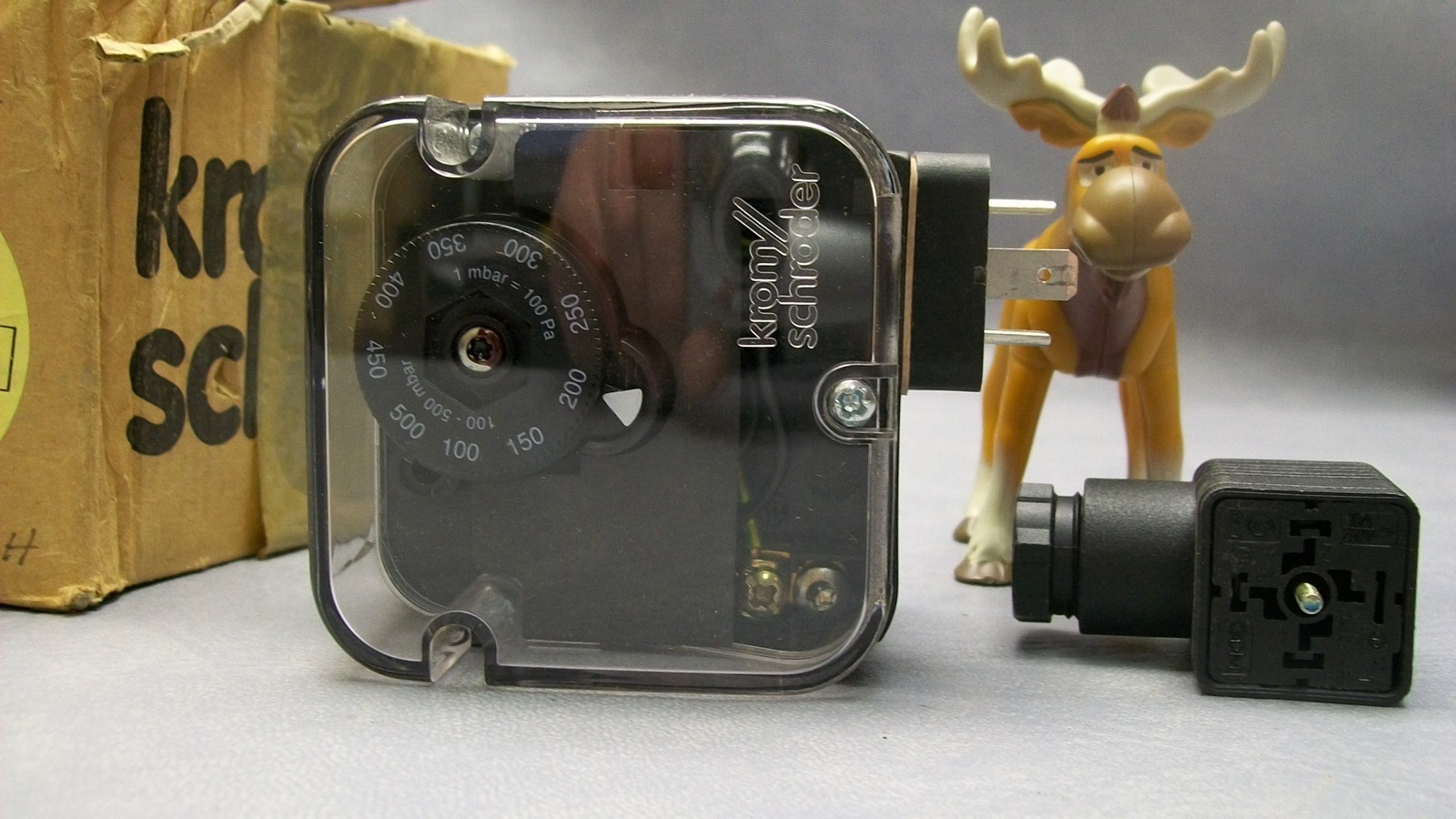 DG500B-6S Krom Schroder Pressure Switch