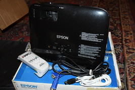 Epson Ex51 H311A Black LCD Projector 158 Lamp Hours mint- very clean - 515c - $169.00