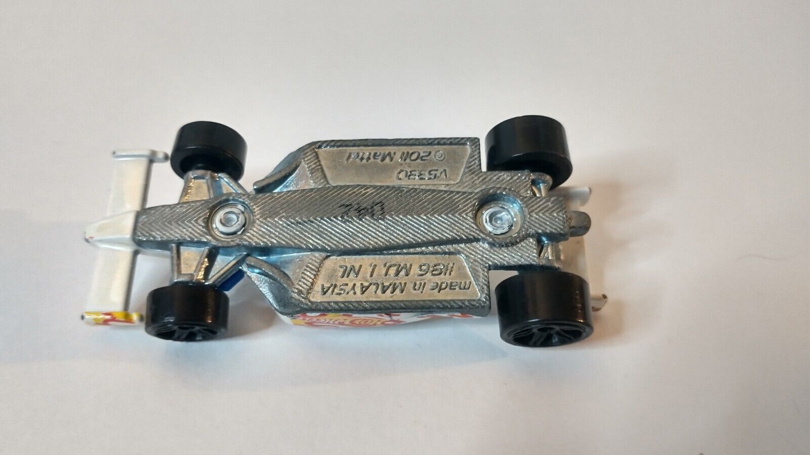 Hot Wheels White 2011 Race Car Made in Malaysia V5330 Contemporary