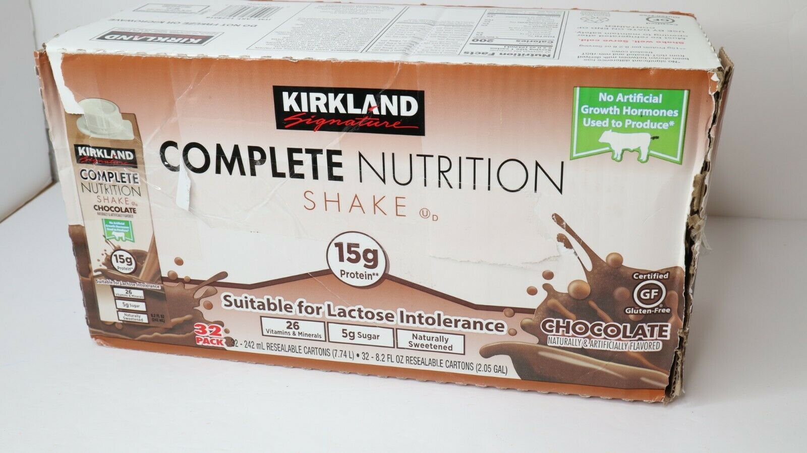 kirkland-signature-complete-nutrition-shakes-8-2-fl-oz-32-pack-chocolate-energy-bars