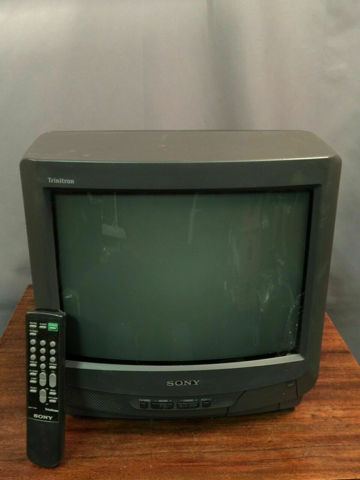 Sony Trinitron Tv Vintage Color Gamer Television With Remote Model