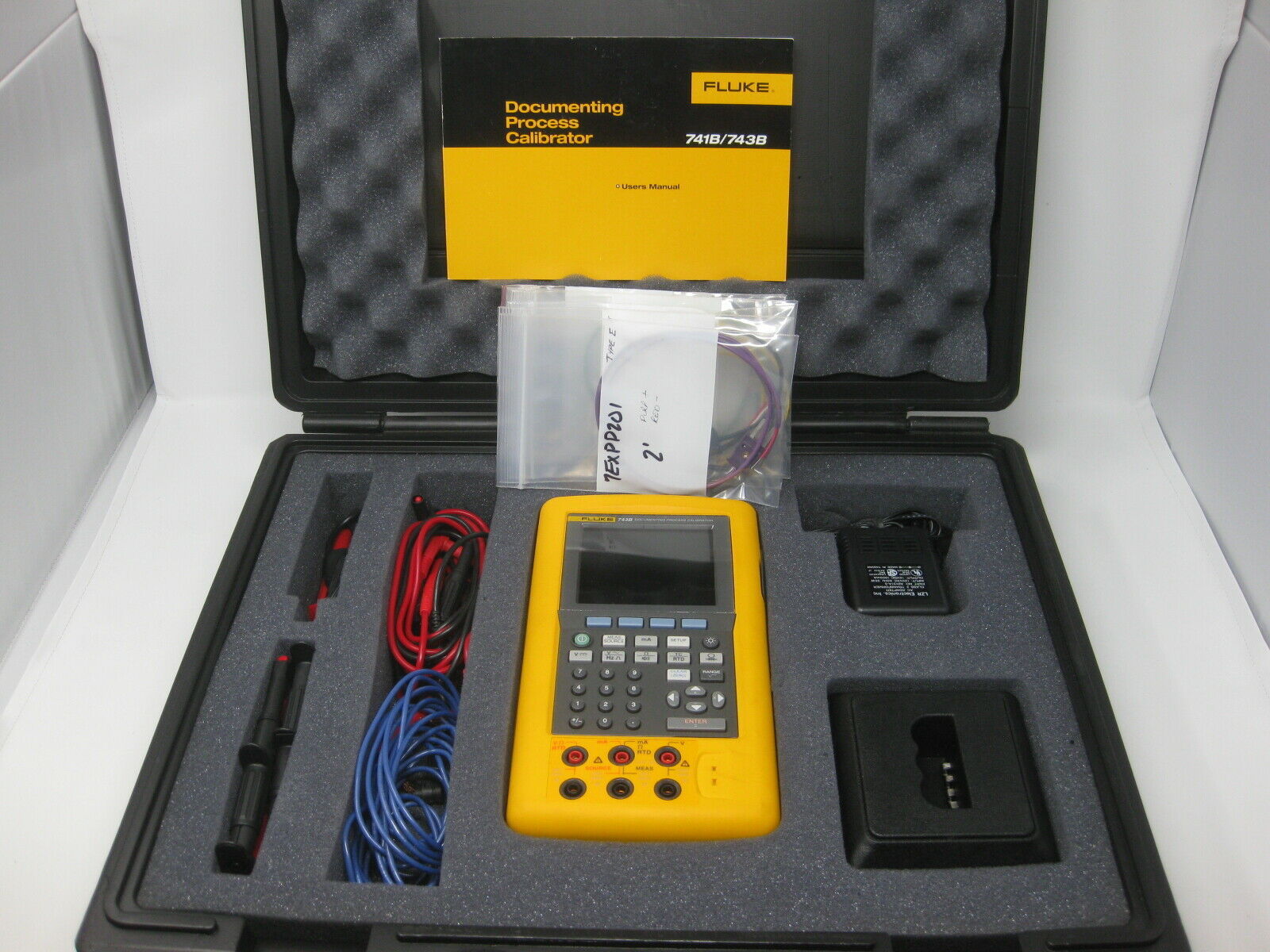 Fluke 743b Documenting Process Calibrator DPC w/ Hard Case, Thermo