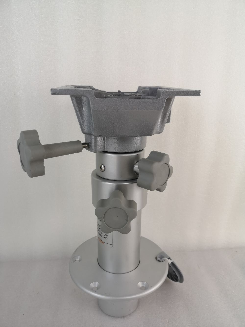 Telescopic Adjustable 3 Step Table Top Pedestal 290690mm For Marine