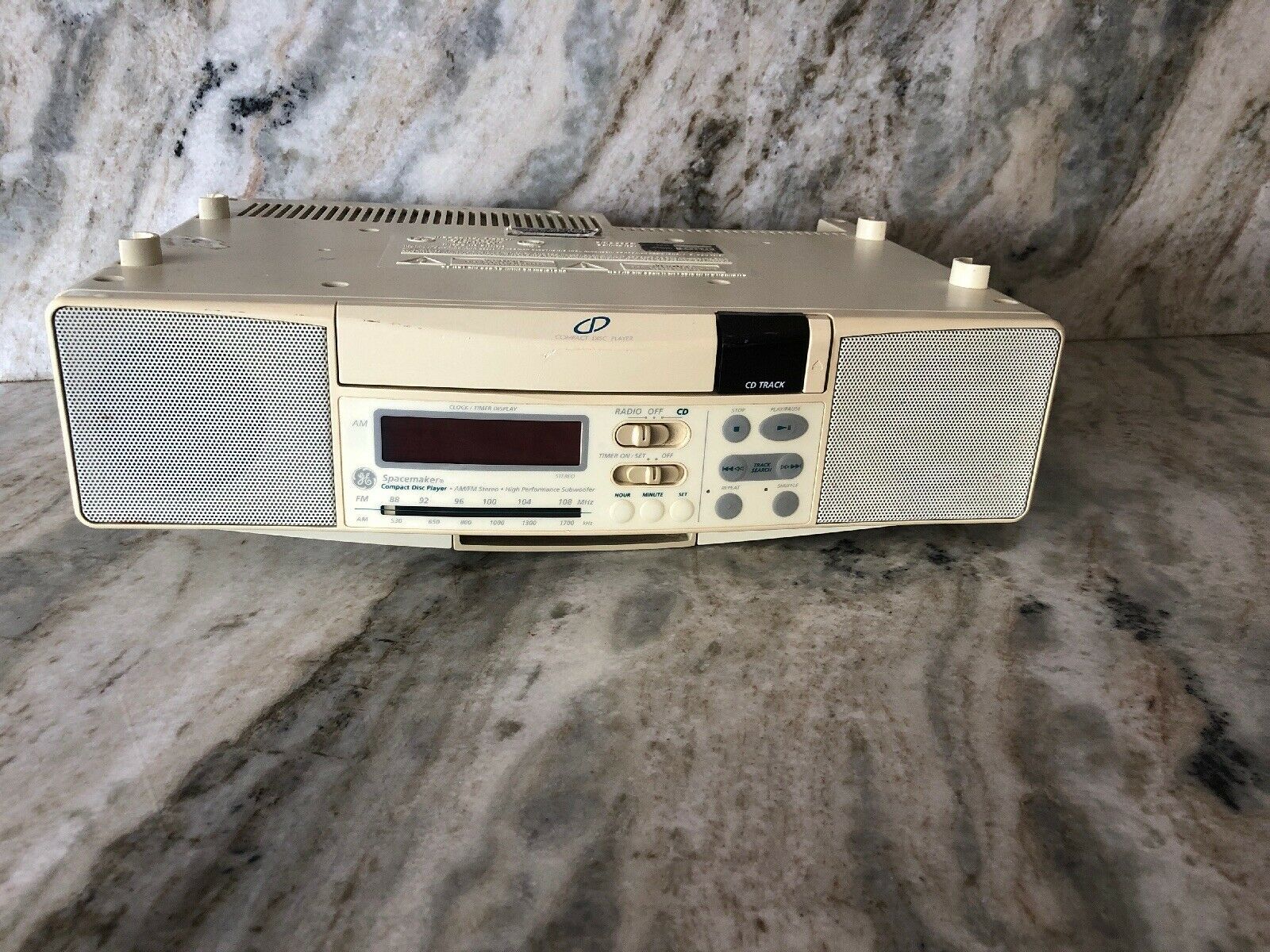 GE Spacemaker CD Player AM FM Stereo Radio 7 4290F High Performance