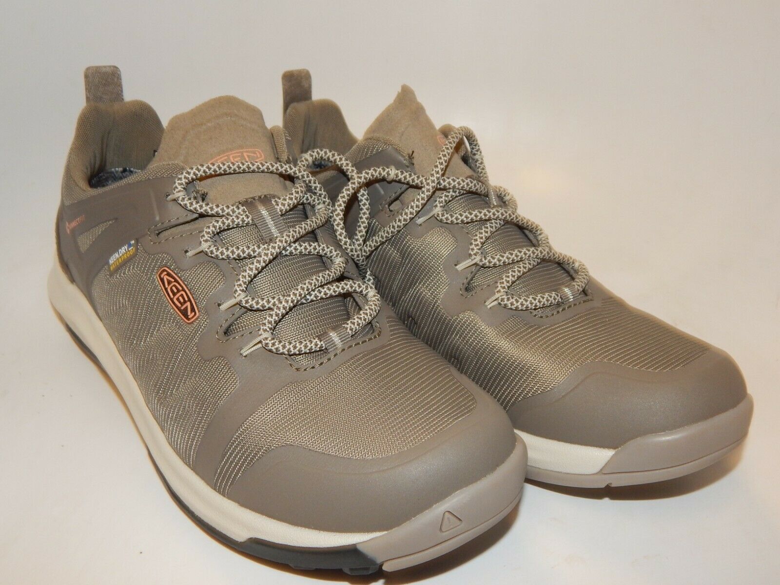 keen konnectfit hiking shoes