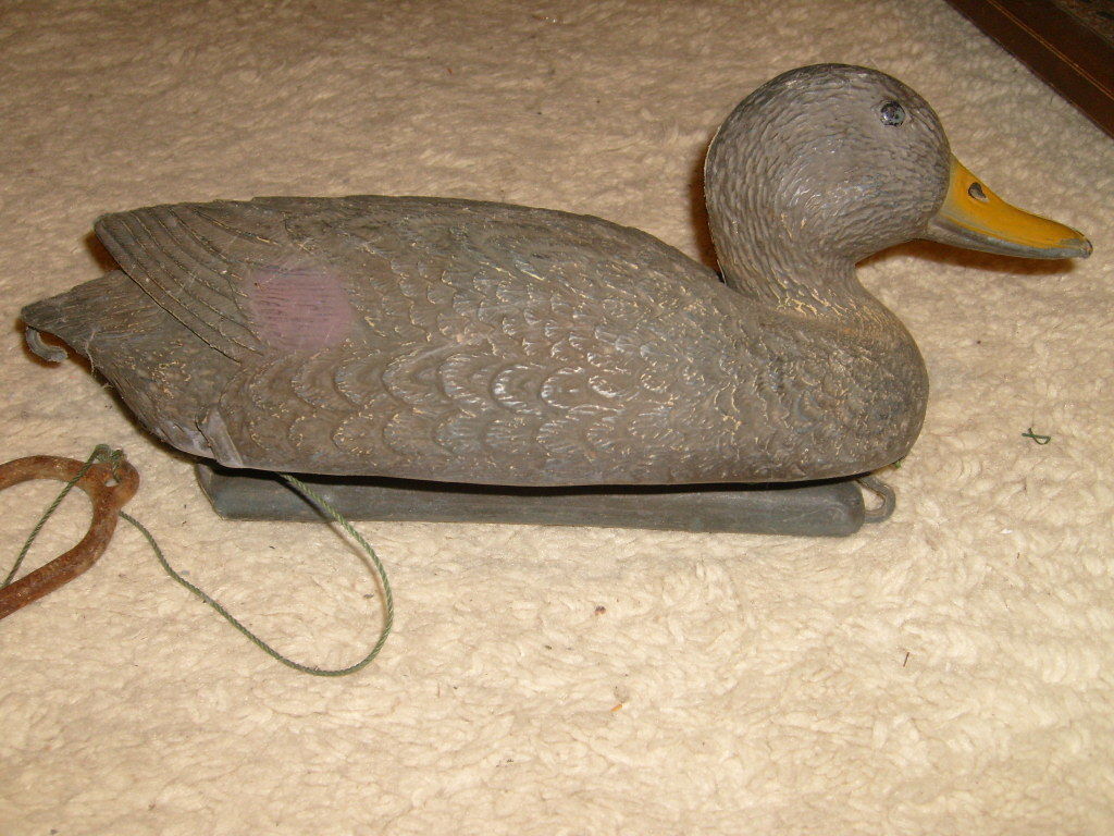 Vintage Duck Decoy 7 with weight Made In Italy, Magnum Decoys