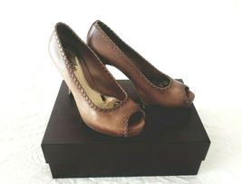 Unique GUCCI Saddle Soft Tamponato Cognac Brown Leather Open Toe Heels 8.5 $748 - $249.00