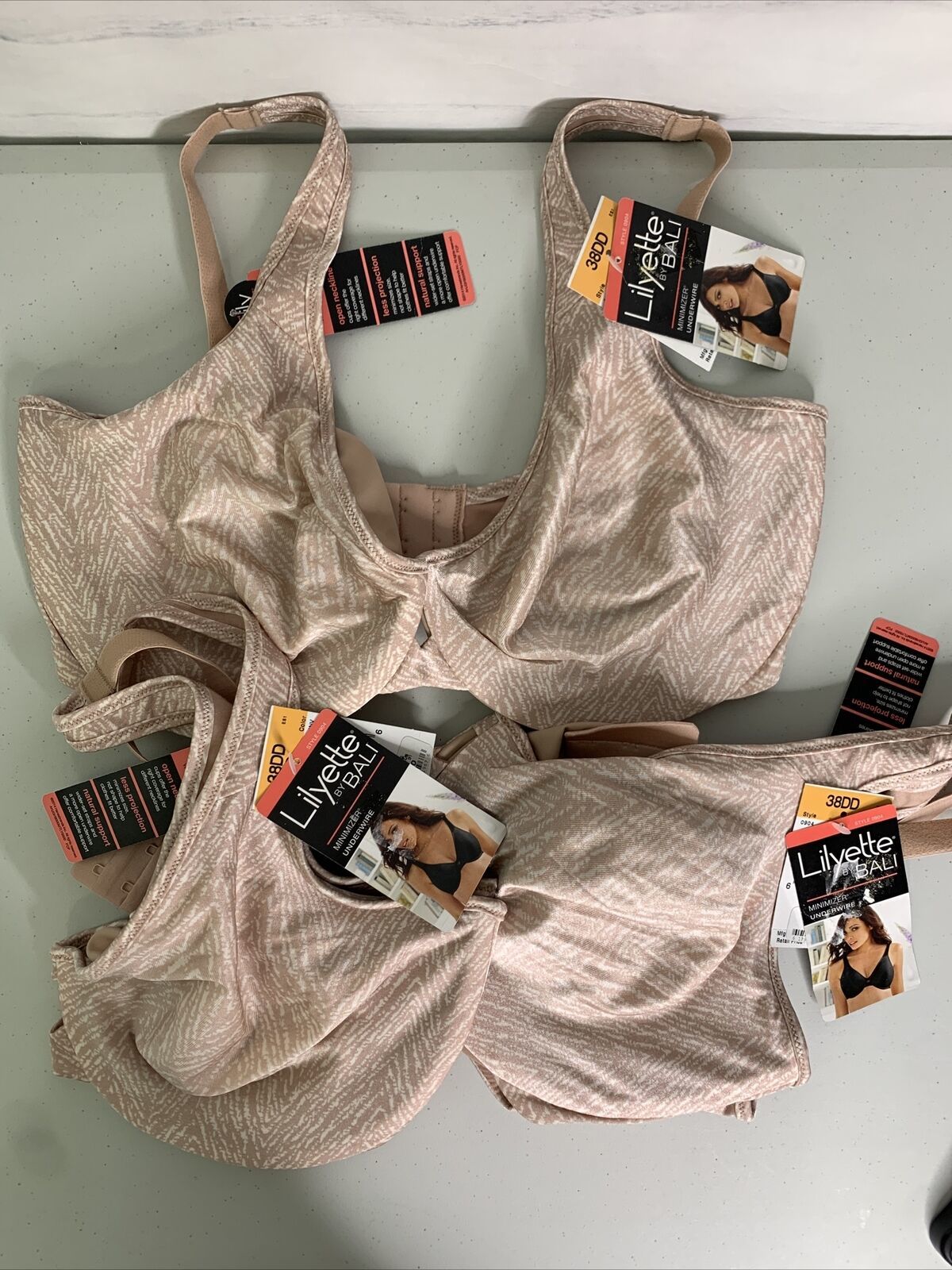 Lilyette By Bali Keyhole Minimizer Bra Style LY0904 Size 38 DD Lot 3