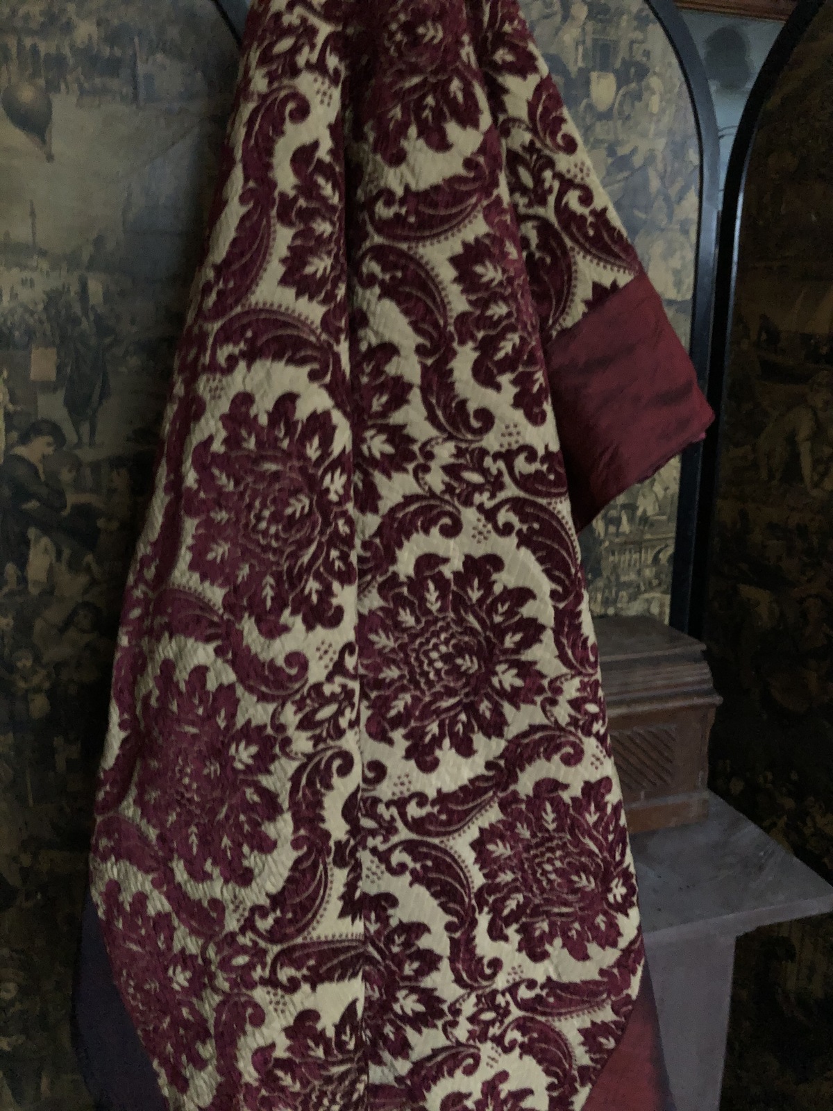 STUNNING HEAVY DORMA SINGLE QUILTED BED THROW/BEDSPREAD 77 INS BY 58 INS Quilts, Bedspreads