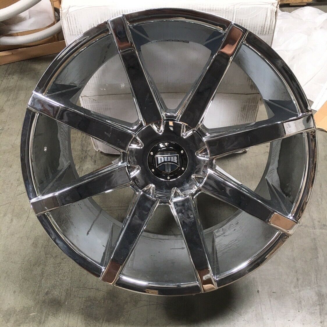 Used 22x9.5 Dub Push 5x114.3/5x120 32 Chrome Wheel(1) - Wheels