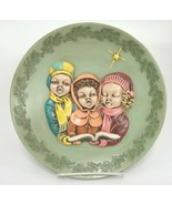 Christmas Carolers Ceramic Decorative Plate Singers in Relief Green Holl... - $18.80