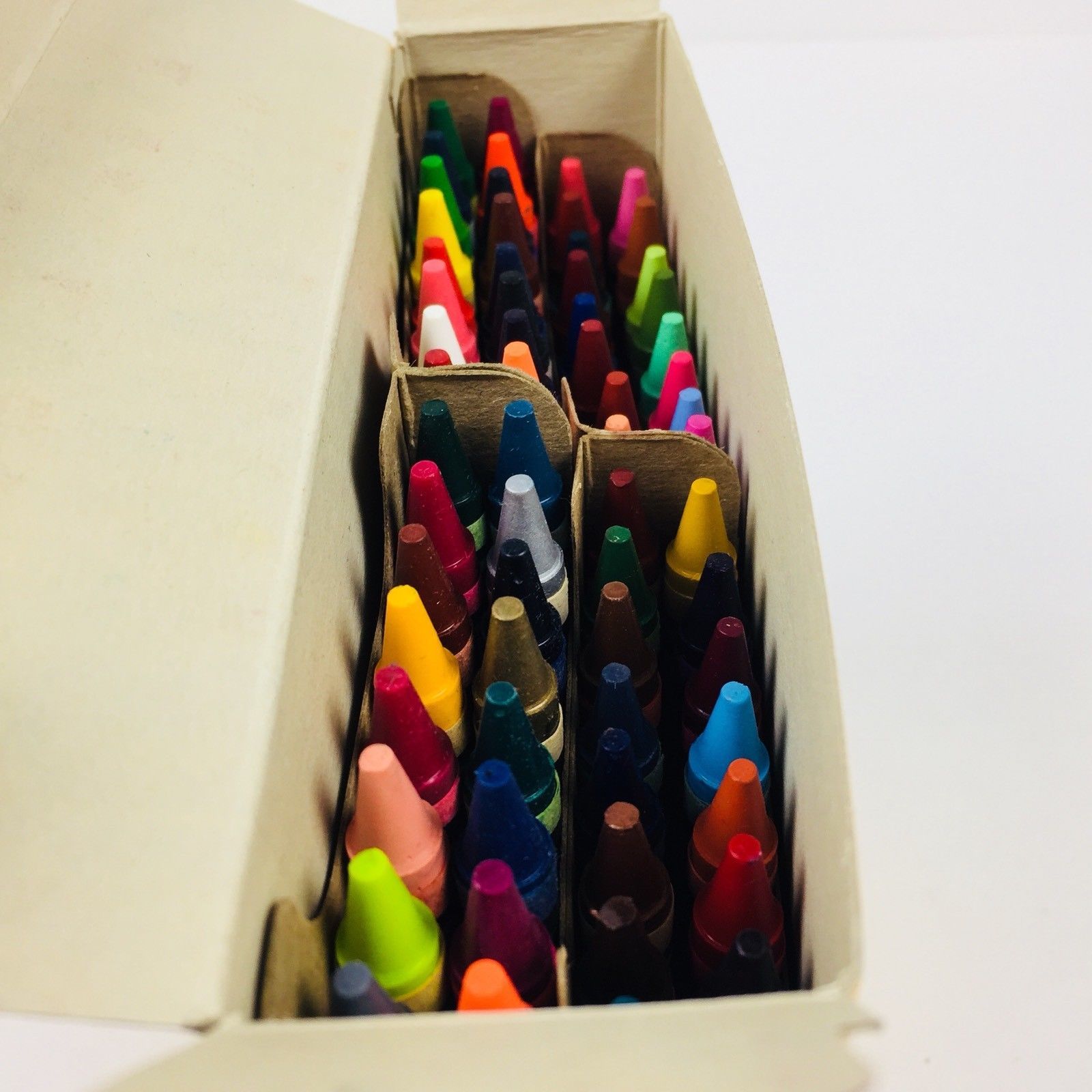 64 Crayola Crayons Colors Box