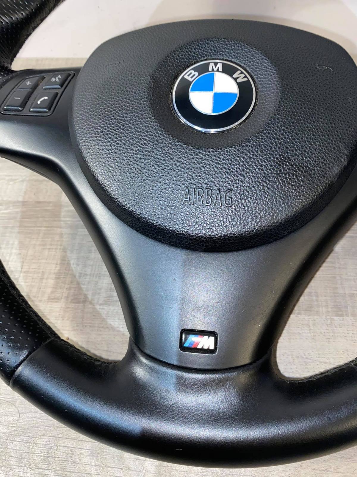 Genuine OEM BMW E90 E91 E92 E93 M Technic M Sport Leather Sport Steering Wheel Salvage Parts Cars