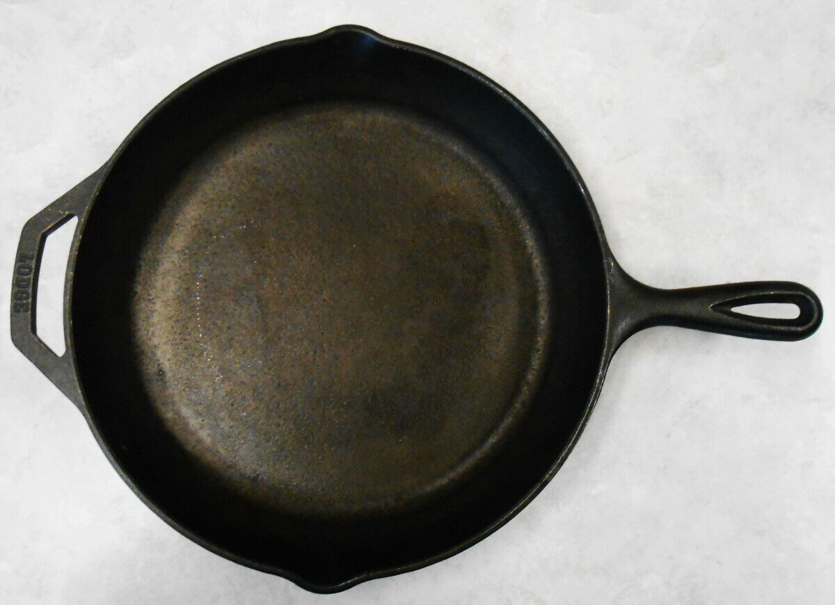 Old Lodge 12" Cast Iron Skillet Double Handle Pour Spouts Pre-season ...