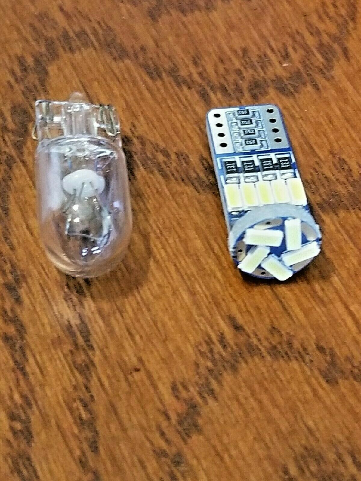 2 LED tail light bulbs Kubota BX2360 BX2370 BX2380 BX23S BX23D BX25