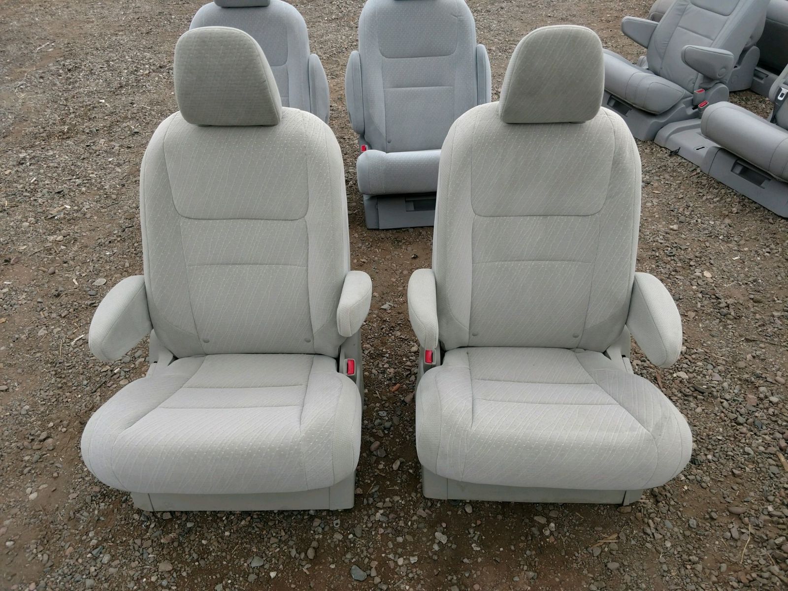 2015 - 2020 Toyota Sienna Middle Second Row Bucket Seats Tan Cloth - Seats