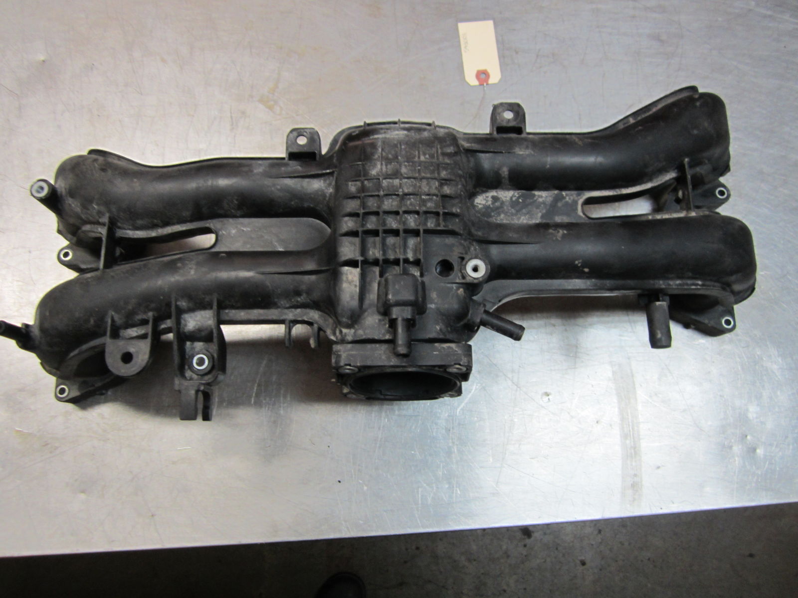 54J001 UPPER INTAKE MANIFOLD PLENUM 2012 SUBARU FORESTER 2.5 Intake