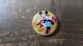 Disney Mickey Mouse Minnie Pinback Pin 2.5cm - $9.90
