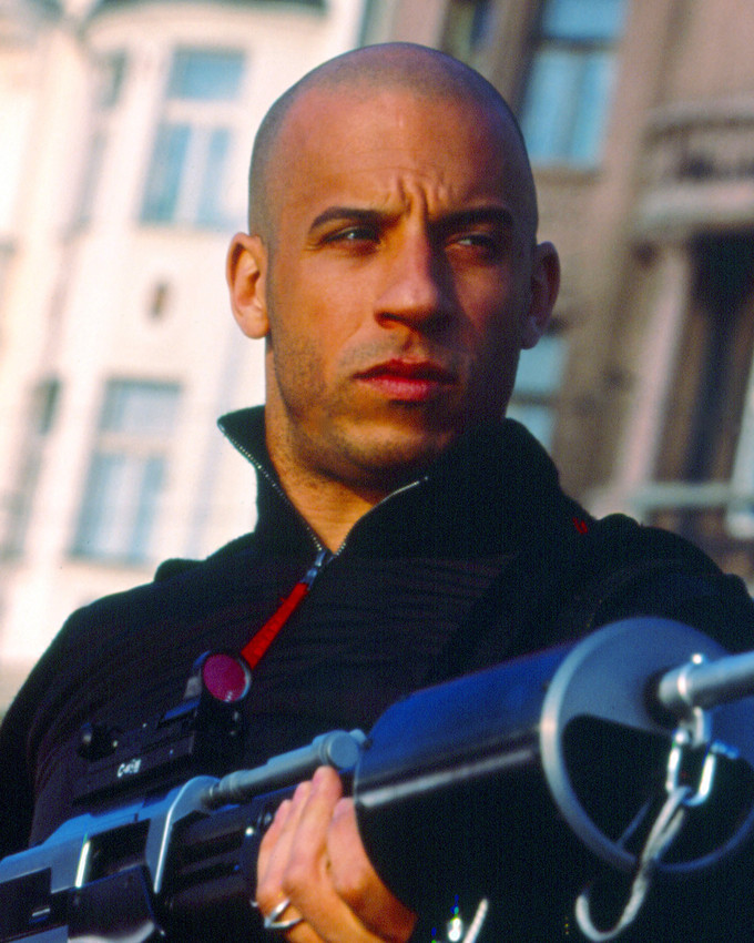 xXx Vin Diesel holding telescopic gun 11x14 Photo - Photographs