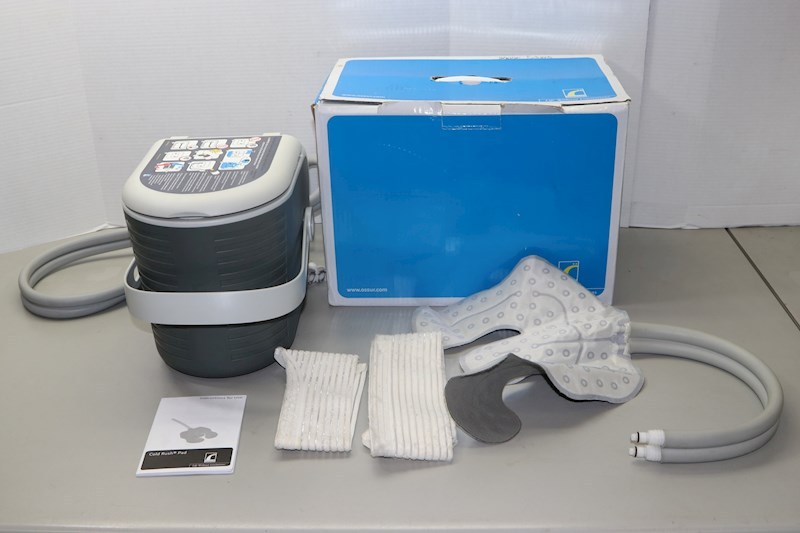 29=NEW OSSUR COLD RUSH THERAPY UNIT UNIVERSAL PAD Cold & Hot Packs