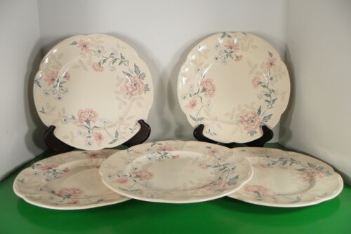 Johnson Brothers LYNTON Dinner Plate (s) LOT OF 5 Made England Pink Blue Flowers